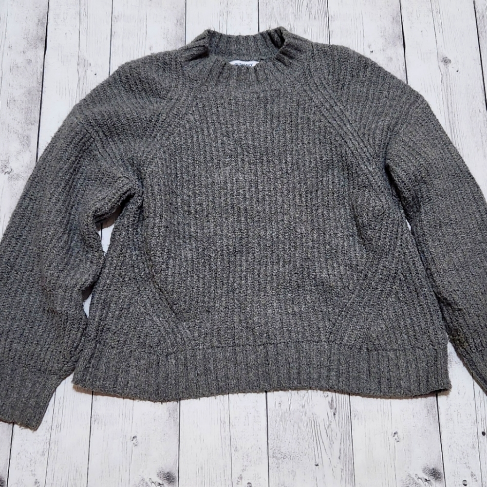 Old Navy Large Gray knitted heavy warm sweater